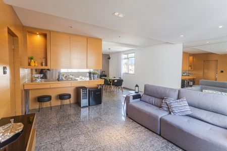 Apartamento à venda com 140m², 4 quartos e 3 vagasSala