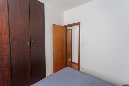 Apartamento à venda com 140m², 4 quartos e 3 vagasQuarto 2