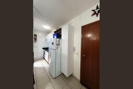 Cozinha de apartamento à venda com 2 quartos, 45m² em Vila Linda, Santo André