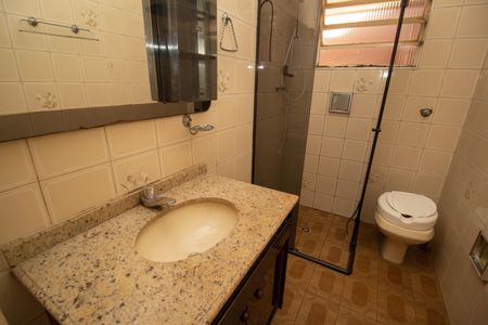 Casa à venda com 125m², 3 quartos e 2 vagas Casa à venda com 125m², 3 quartos e 2 vagasBanheiro