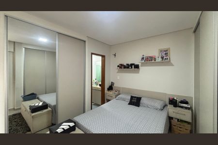 Apartamento à venda com 75m², 3 quartos e 2 vagasSuíte