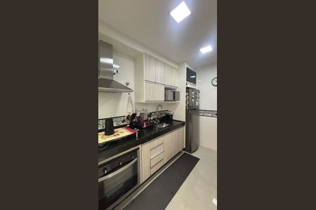 Apartamento à venda com 75m², 3 quartos e 2 vagasCozinha