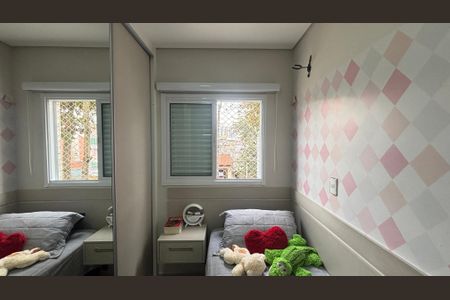 Apartamento à venda com 75m², 3 quartos e 2 vagasQuarto 2