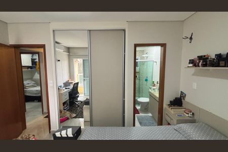 Apartamento à venda com 75m², 3 quartos e 2 vagasSuíte