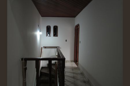 Casa para alugar com 200m², 4 quartos e 2 vagasCorredores