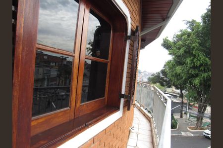 Casa para alugar com 200m², 4 quartos e 2 vagasVaranda