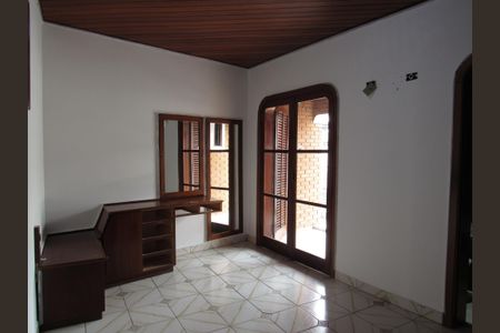 Casa para alugar com 200m², 4 quartos e 2 vagasSuíte