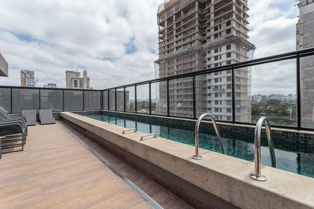 Apartamento à venda com 36m², 1 quarto e sem vaga Apartamento à venda com 36m², 1 quarto e sem vagaÁrea comum - Piscina