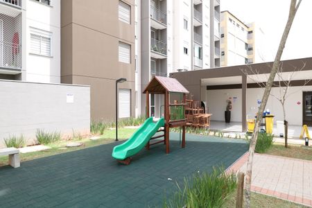 Apartamento para alugar com 34m², 2 quartos e sem vagaÁrea comum - Playground