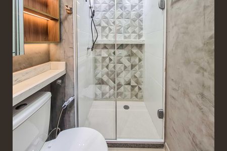 Banheiro de apartamento para alugar com 1 quarto, 24m² em Vila Butantã, São Paulo