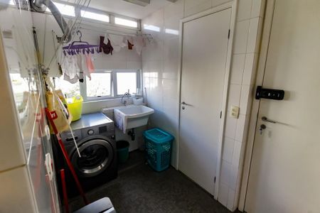 Apartamento para alugar com 114m², 3 quartos e 4 vagas Apartamento para alugar com 114m², 3 quartos e 4 vagasÁrea de Serviço