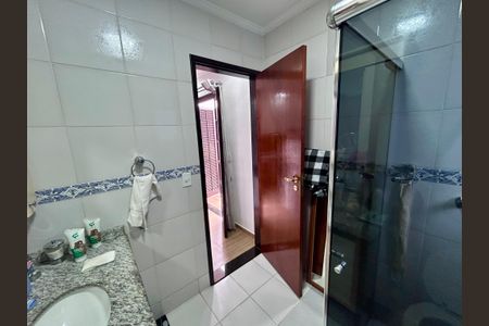 Casa à venda com 206m², 3 quartos e 2 vagasBanheiro da Suíte 3