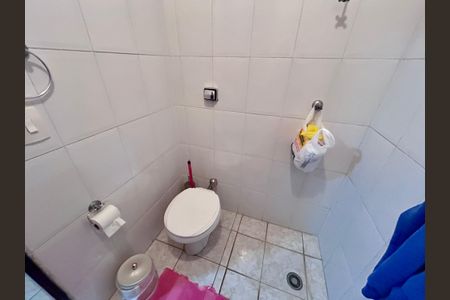Casa à venda com 206m², 3 quartos e 2 vagasLavabo 2