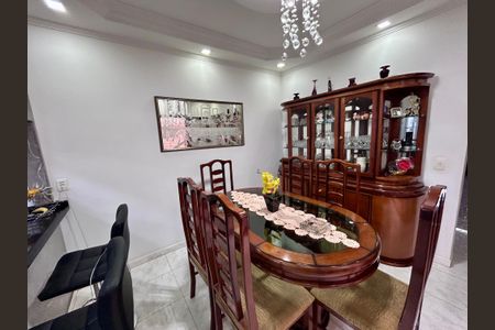 Casa à venda com 206m², 3 quartos e 2 vagasCopa