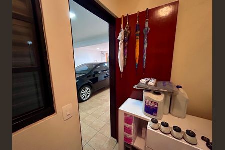 Casa à venda com 206m², 3 quartos e 2 vagasDespensa