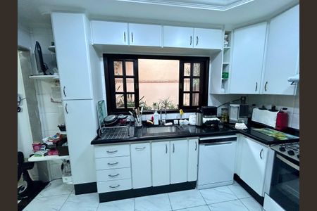 Casa à venda com 206m², 3 quartos e 2 vagasCozinha