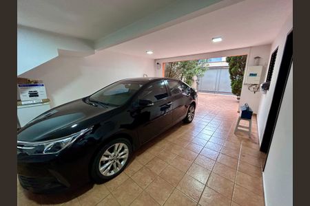 Casa à venda com 206m², 3 quartos e 2 vagasGaragem