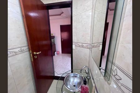 Casa à venda com 206m², 3 quartos e 2 vagasLavabo 1