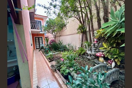 Casa à venda com 206m², 3 quartos e 2 vagasJardim