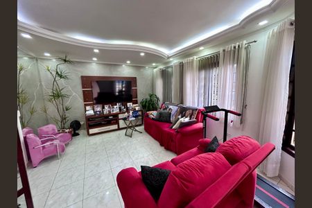 Casa à venda com 206m², 3 quartos e 2 vagasSala