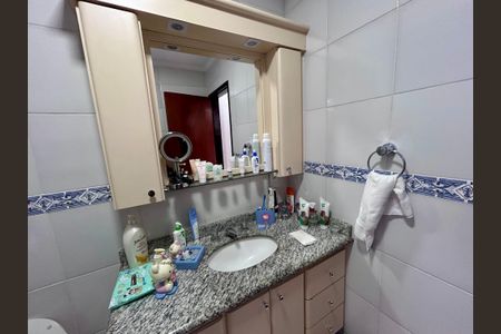 Casa à venda com 206m², 3 quartos e 2 vagasBanheiro da Suíte 3