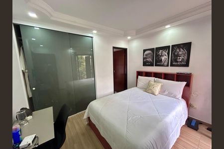 Casa à venda com 206m², 3 quartos e 2 vagasQuarto Suíte 2