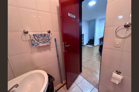 Casa à venda com 206m², 3 quartos e 2 vagasLavabo 2