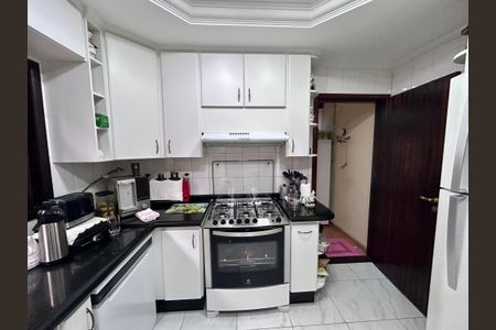 Casa à venda com 206m², 3 quartos e 2 vagasCozinha