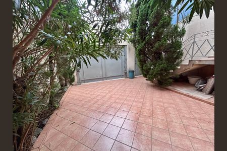 Casa à venda com 206m², 3 quartos e 2 vagasGaragem