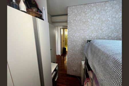 Apartamento à venda com 105m², 3 quartos e 2 vagasQuarto 2