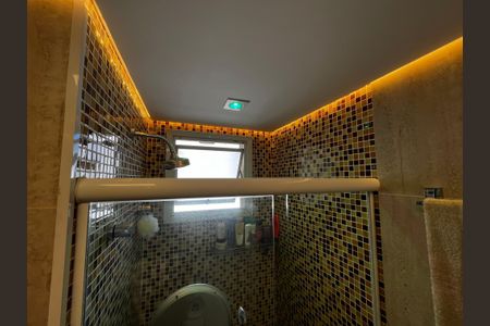 Apartamento à venda com 105m², 3 quartos e 2 vagasBanheiro da Suíte