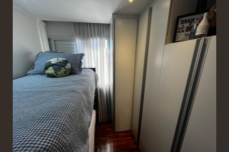 Apartamento à venda com 105m², 3 quartos e 2 vagasQuarto 2
