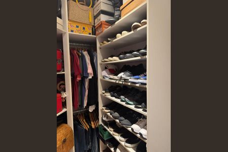 Apartamento à venda com 105m², 3 quartos e 2 vagasCloset da Suíte