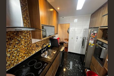 Apartamento à venda com 105m², 3 quartos e 2 vagasCozinha