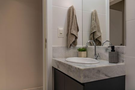 Apartamento à venda com 136m², 3 quartos e 2 vagas Apartamento à venda com 136m², 3 quartos e 2 vagasBanheiro Social 2