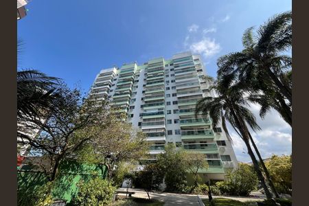 Apartamento para alugar com 87m², 2 quartos e 1 vagaFachada do bloco