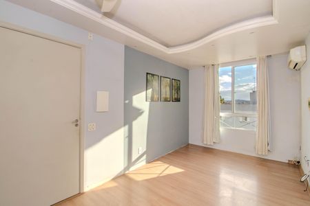 Sala de apartamento à venda com 2 quartos, 40m² em Mário Quintana, Porto Alegre