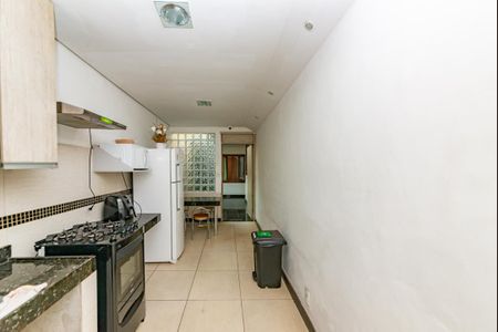 Casa à venda com 401m², 8 quartos e 4 vagas Casa à venda com 401m², 8 quartos e 4 vagasCozinha