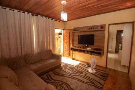 Foto 02 de casa à venda com 4 quartos, 270m² em Jardim Japao, São Paulo