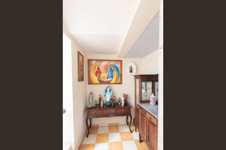 Casa à venda com 200m², 4 quartos e 2 vagas Casa à venda com 200m², 4 quartos e 2 vagasCorredor