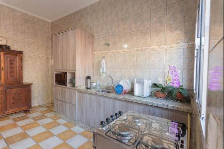 Casa à venda com 200m², 4 quartos e 2 vagas Casa à venda com 200m², 4 quartos e 2 vagasCozinha