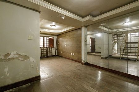 Sala de casa à venda com 4 quartos, 300m² em Sarandi, Porto Alegre