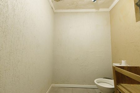 Casa à venda com 300m², 4 quartos e 2 vagasLavabo