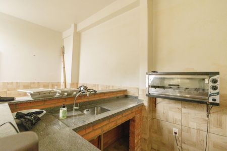 Casa à venda com 300m², 4 quartos e 2 vagasÁrea comum - Salão de festas