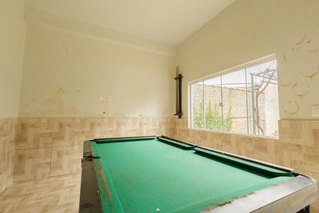 Casa à venda com 300m², 4 quartos e 2 vagasSalão de jogos