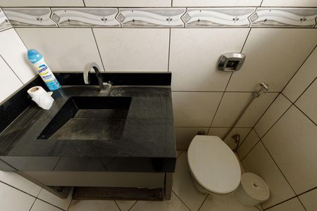 Casa à venda com 300m², 4 quartos e 2 vagasbanheiro 