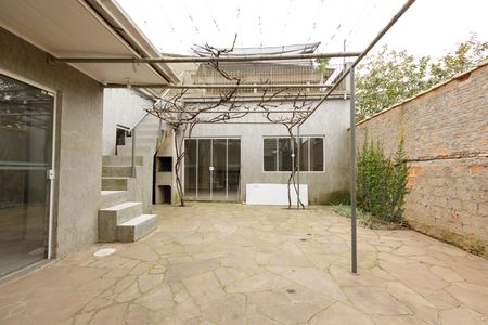 Casa à venda com 300m², 4 quartos e 2 vagaspátio