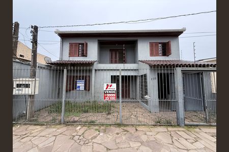 Casa à venda com 300m², 4 quartos e 2 vagasFachada
