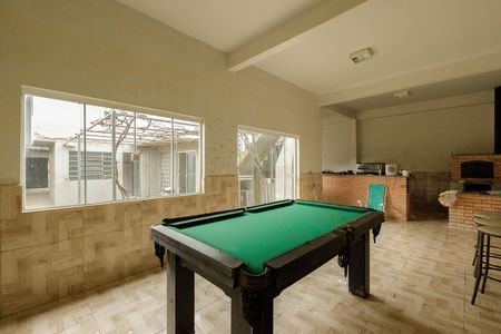 Casa à venda com 300m², 4 quartos e 2 vagasSalão de jogos