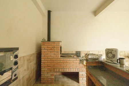 Casa à venda com 300m², 4 quartos e 2 vagasÁrea comum - Salão de festas